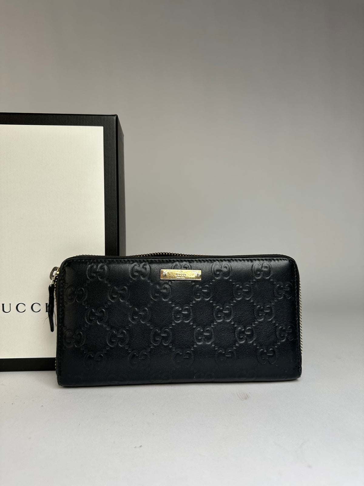 Vintage Gucci GG Guccissima Leather Bifold Wallet Late 2000s Black