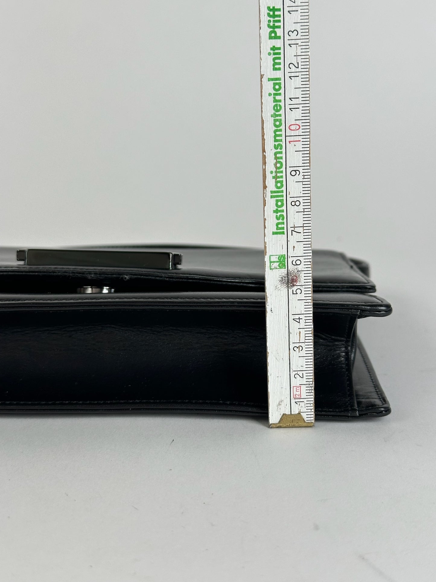 Sac vintage en cuir noir Givenchy