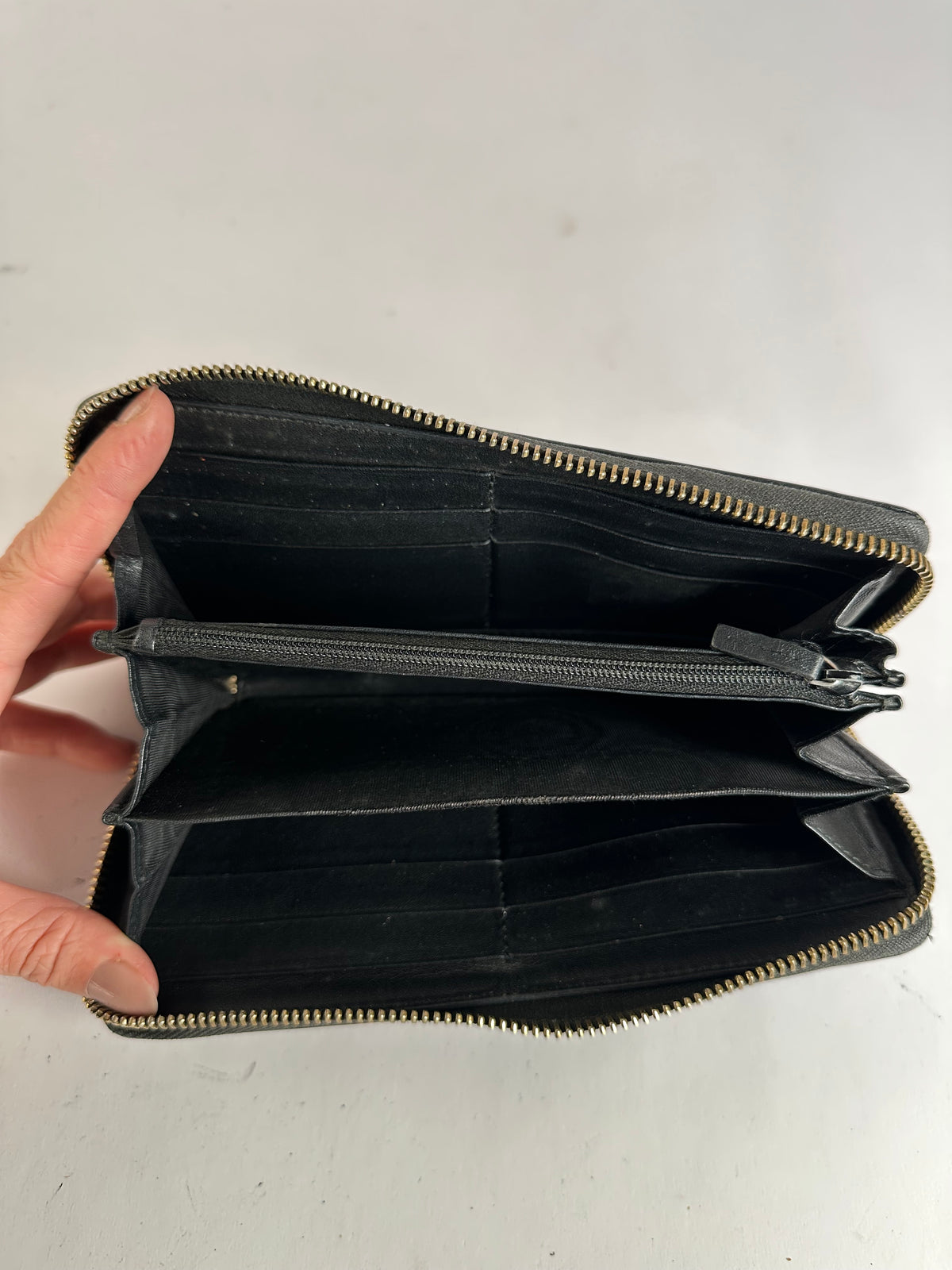 Vintage Gucci GG Guccissima Leather Bifold Wallet Late 2000s Black