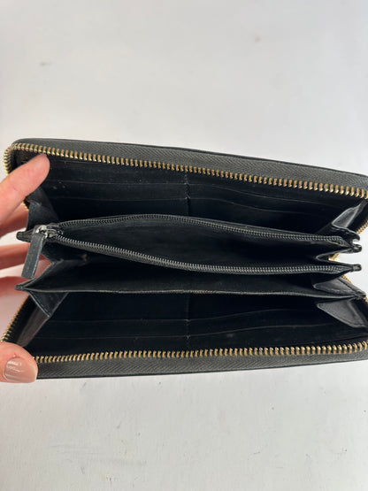 Vintage Gucci GG Guccissima Leather Bifold Wallet Late 2000s Black