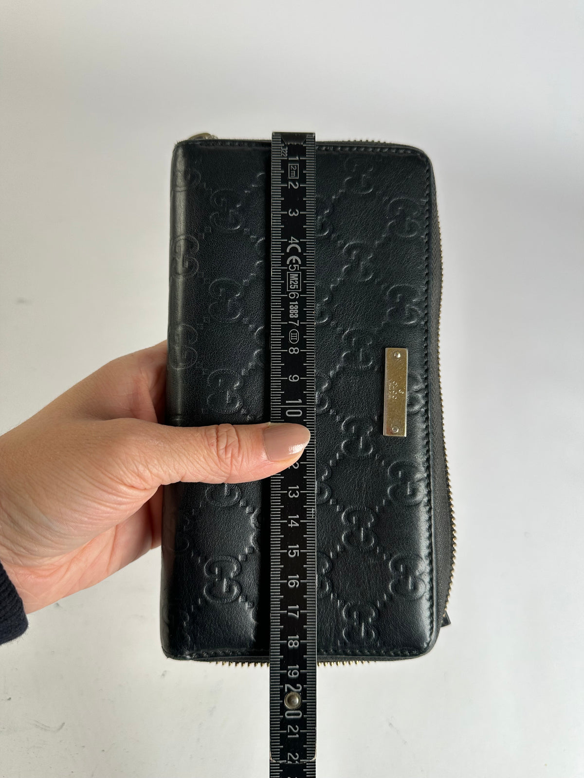 Vintage Gucci GG Guccissima Leather Bifold Wallet Late 2000s Black