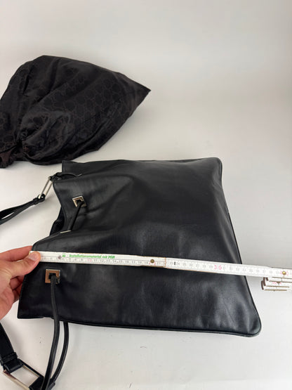 Sac seau vintage en cuir Gucci noir