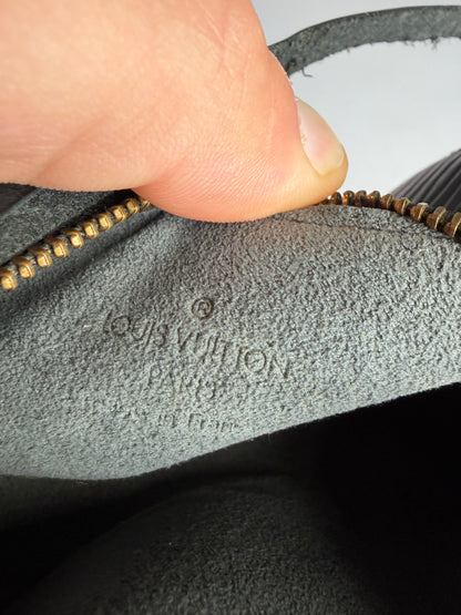 Vintage Louis Vuitton Epi Flap Crossbody Bag 1991 Black