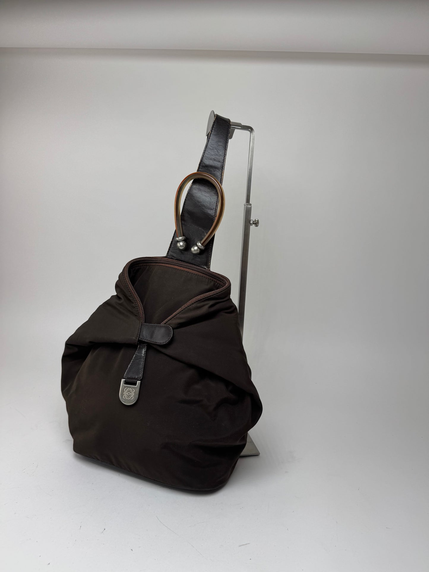 Sac bandoulière vintage Loewe Anton marron