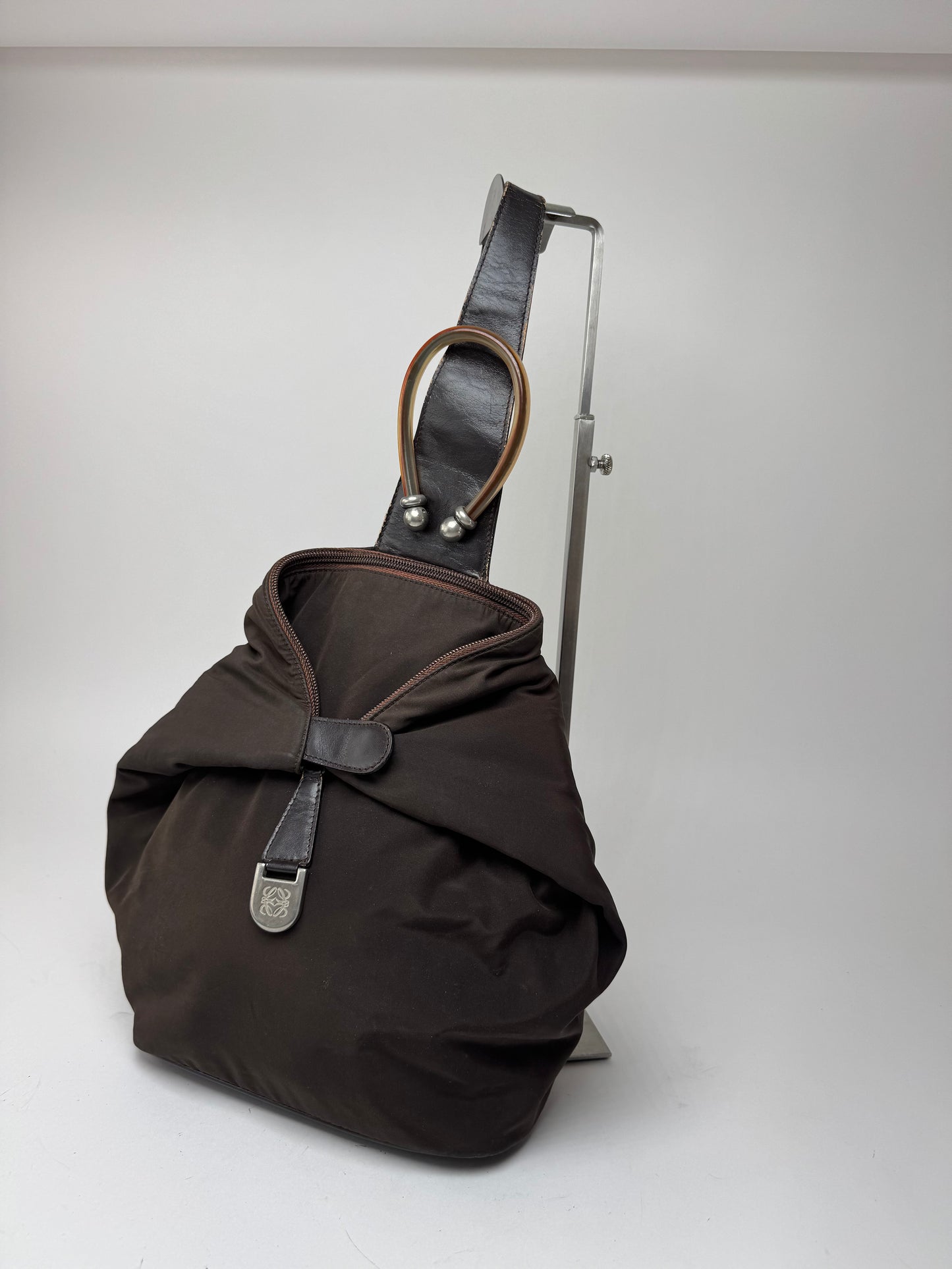 Sac bandoulière vintage Loewe Anton marron