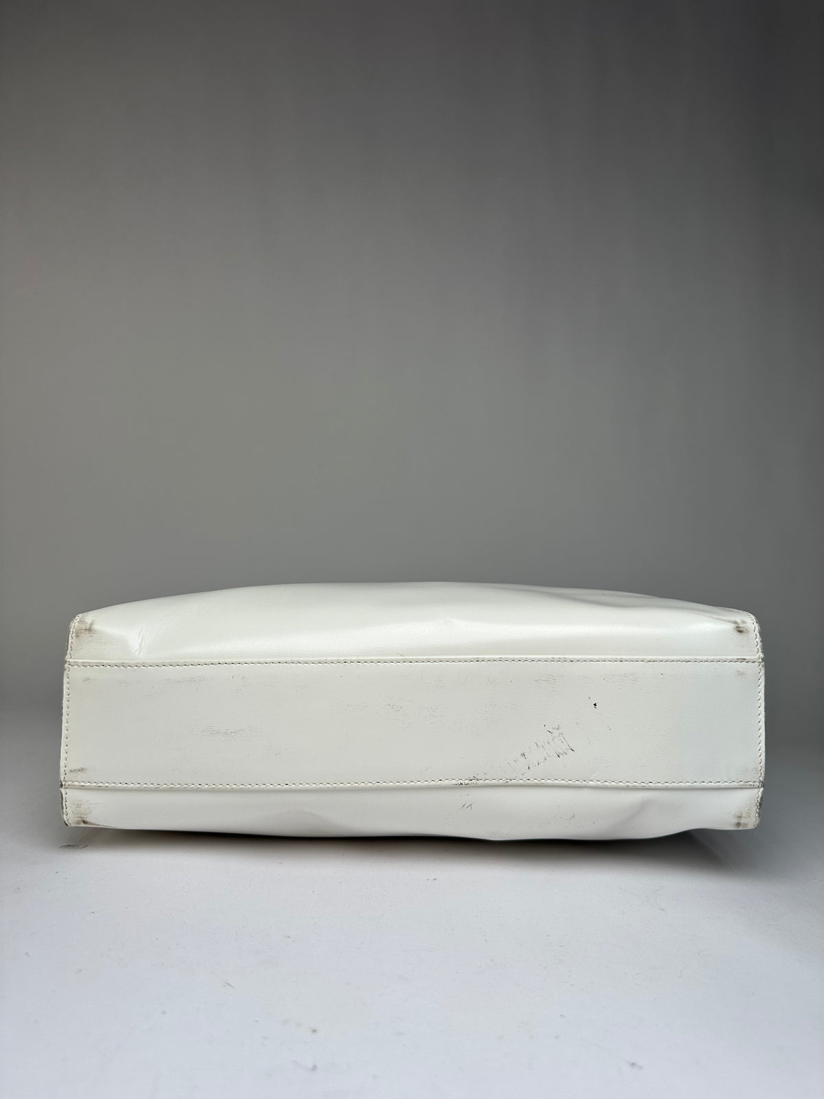 Vintage Gucci Structured Leather Top-Handle Bag White Silver