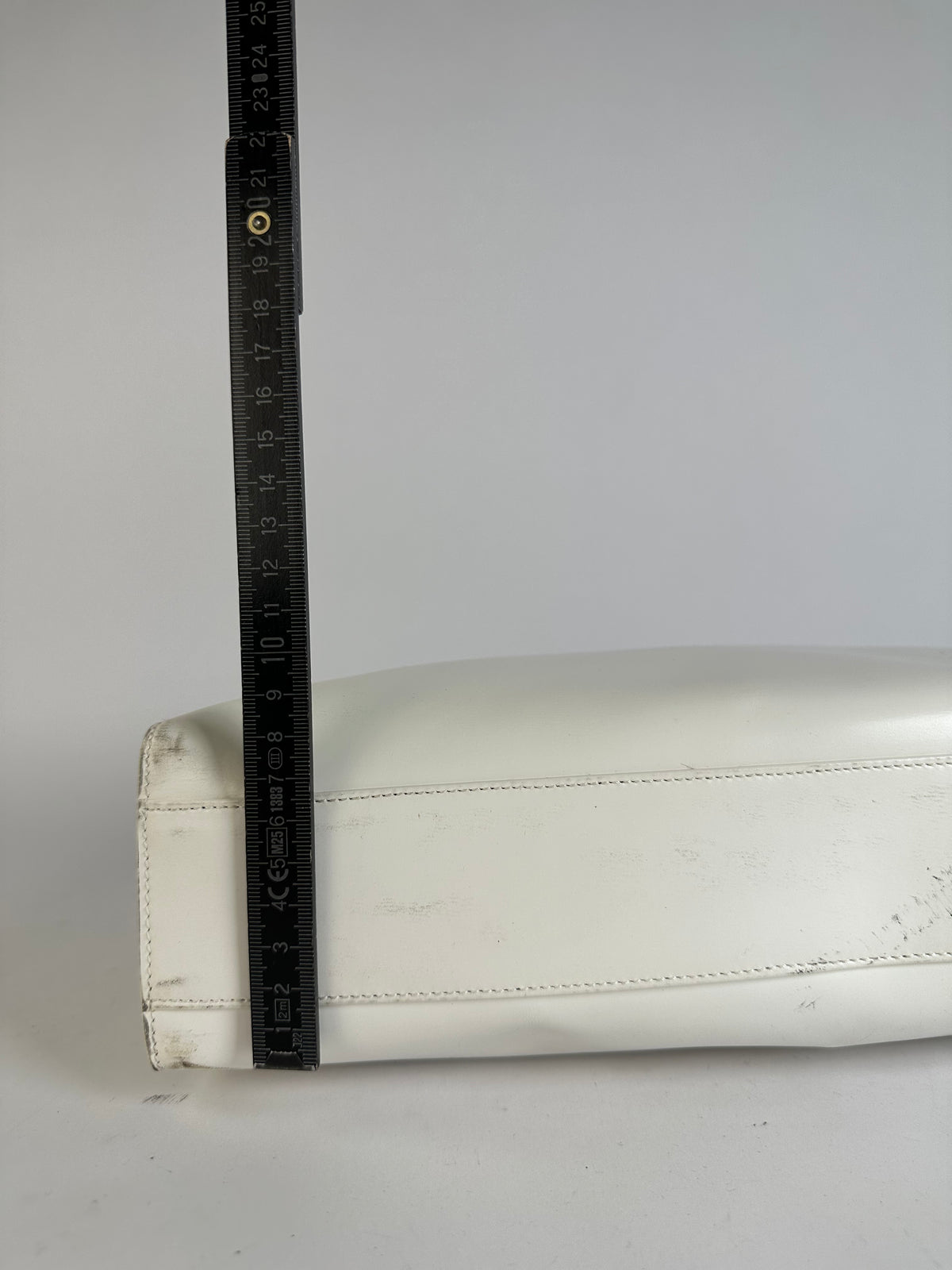 Vintage Gucci Structured Leather Top-Handle Bag White Silver