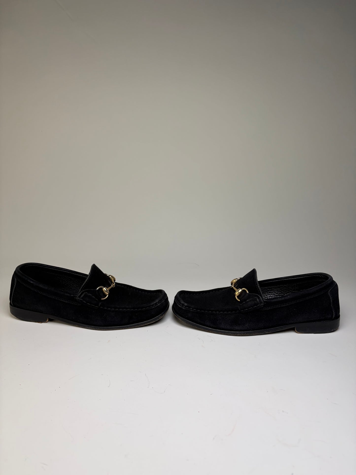 Vintage Gucci Suede Loafers Black Gold-Tone Chain EU39.5