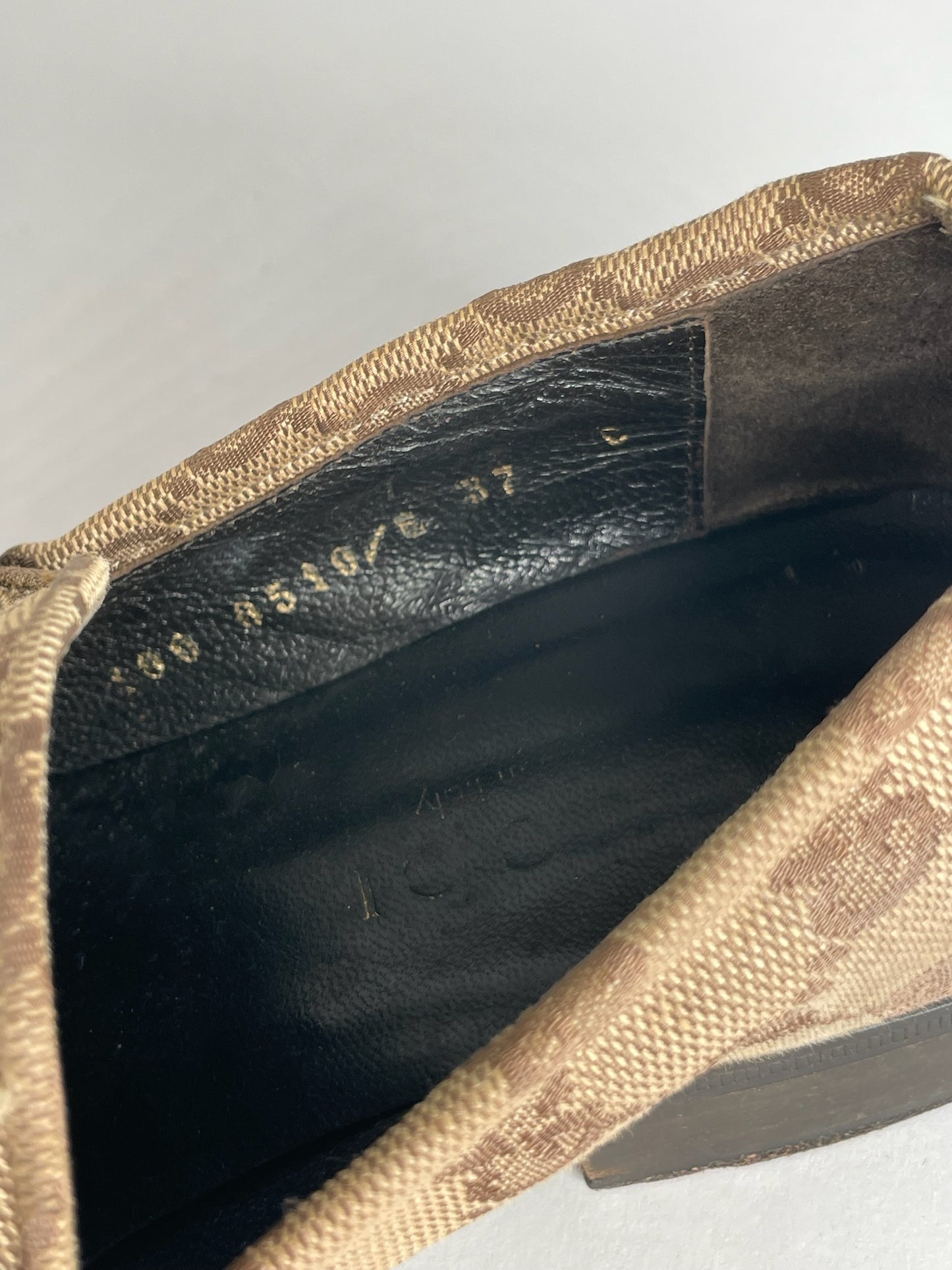 Vintage Gucci Monogram Horsebit Loafer EU37