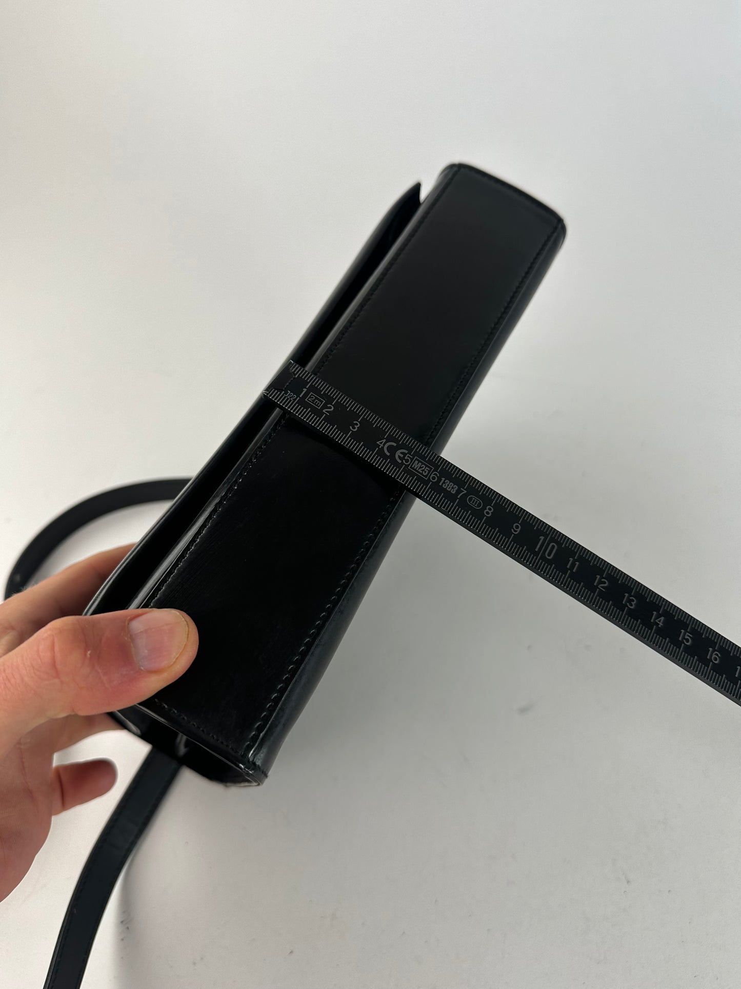 Gucci Black Leather Shoulder Bag
