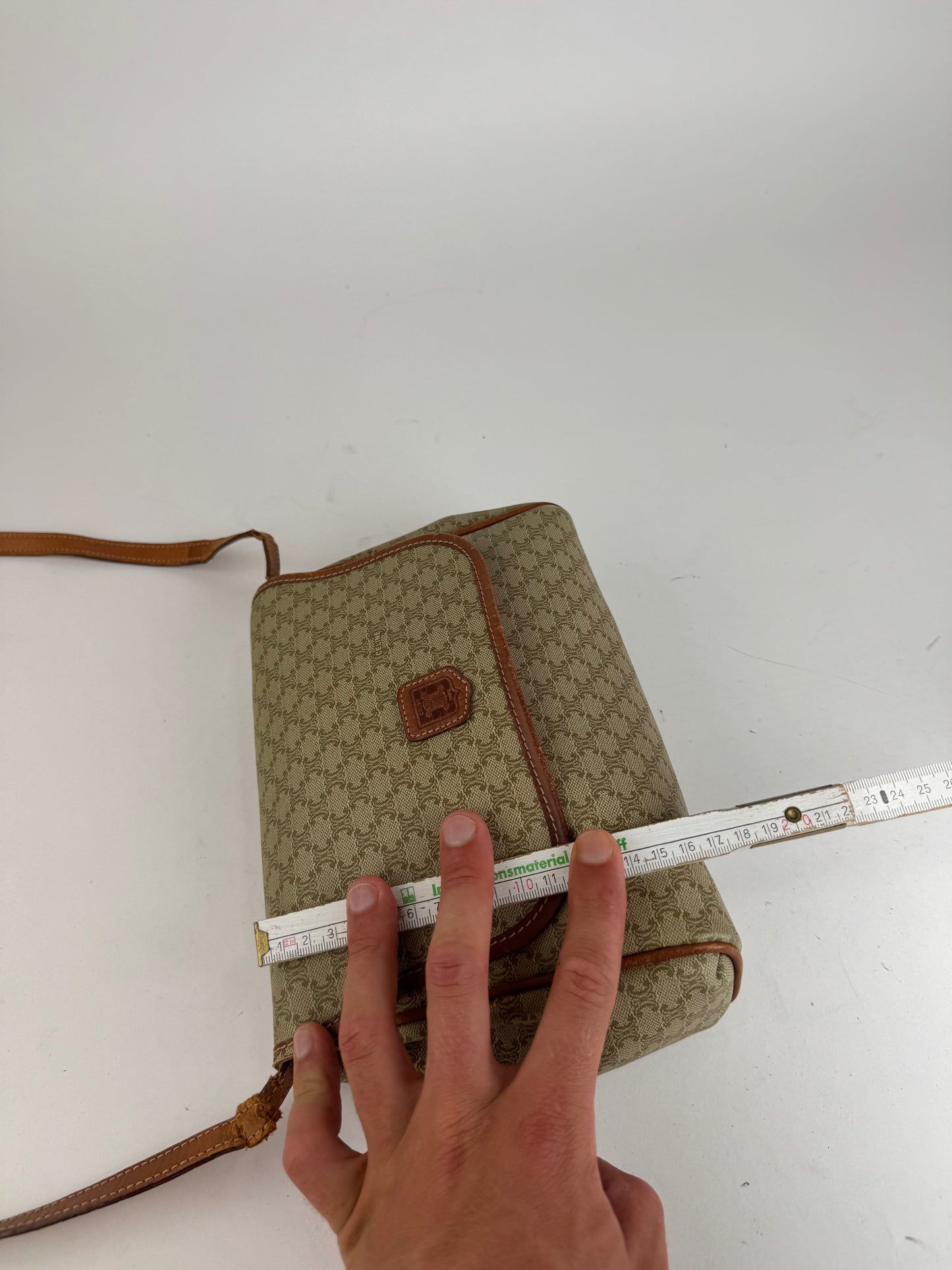 Sac bandoulière vintage Céline Triomphe Monogram beige