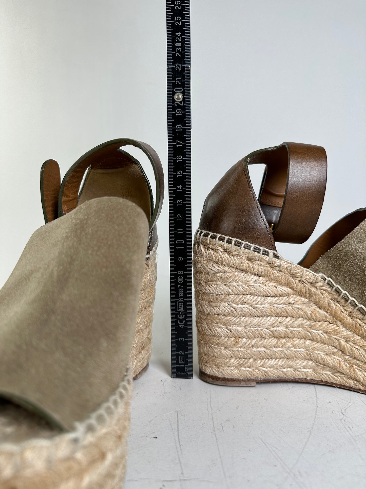 Vintage Chloe Suede Wedge Sandals Beige Brown EU35