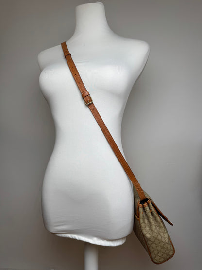Sac bandoulière vintage Céline Triomphe Monogram beige