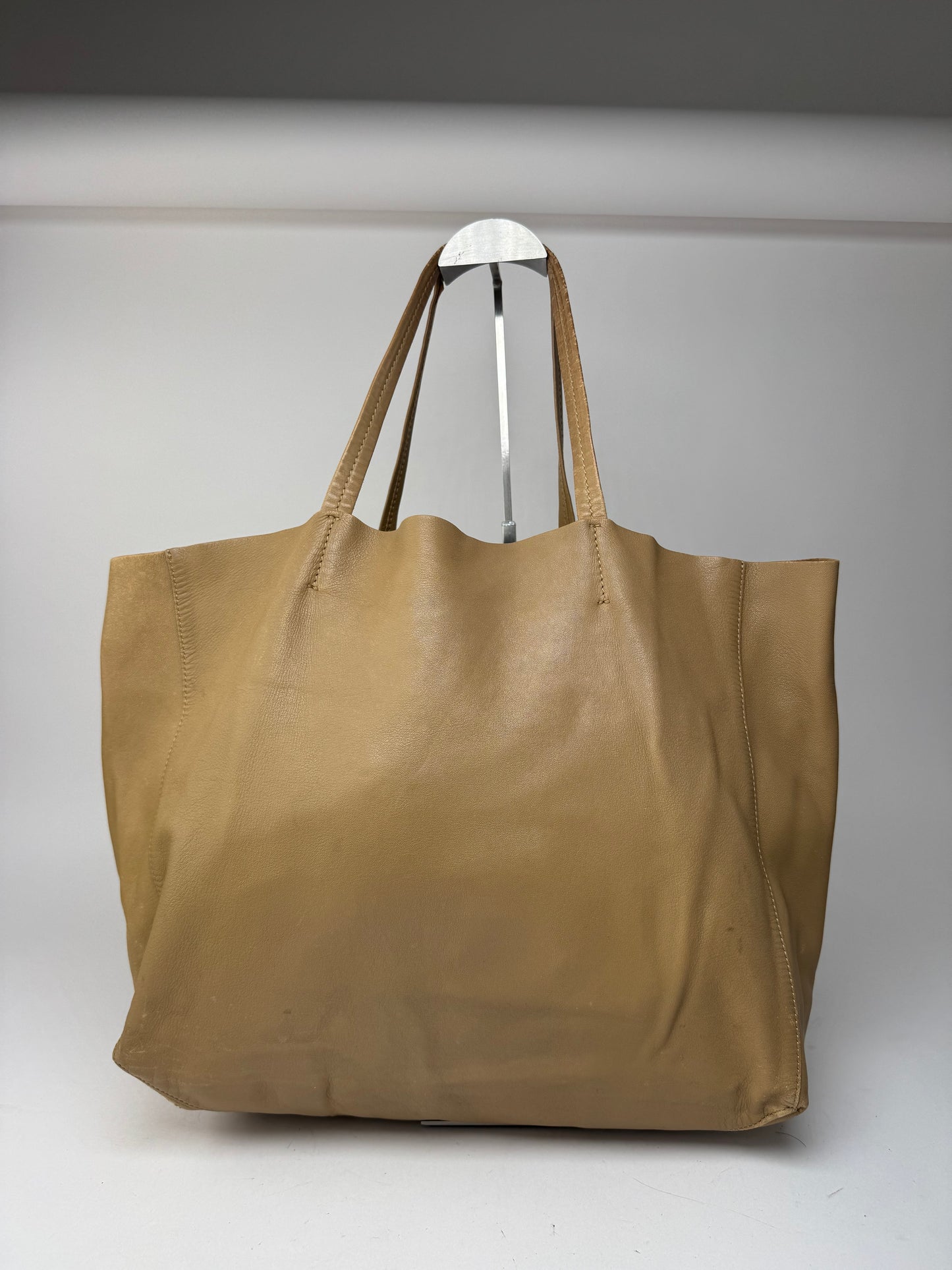 Grand sac fourre-tout vintage en cuir camel Céline Paris