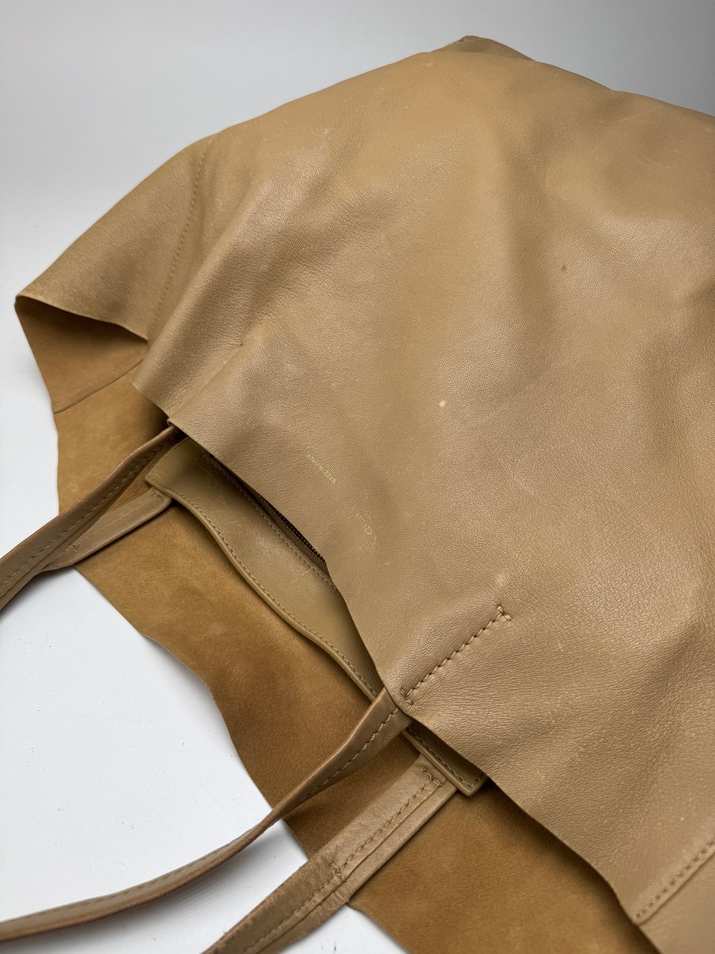 Grand sac fourre-tout vintage en cuir camel Céline Paris