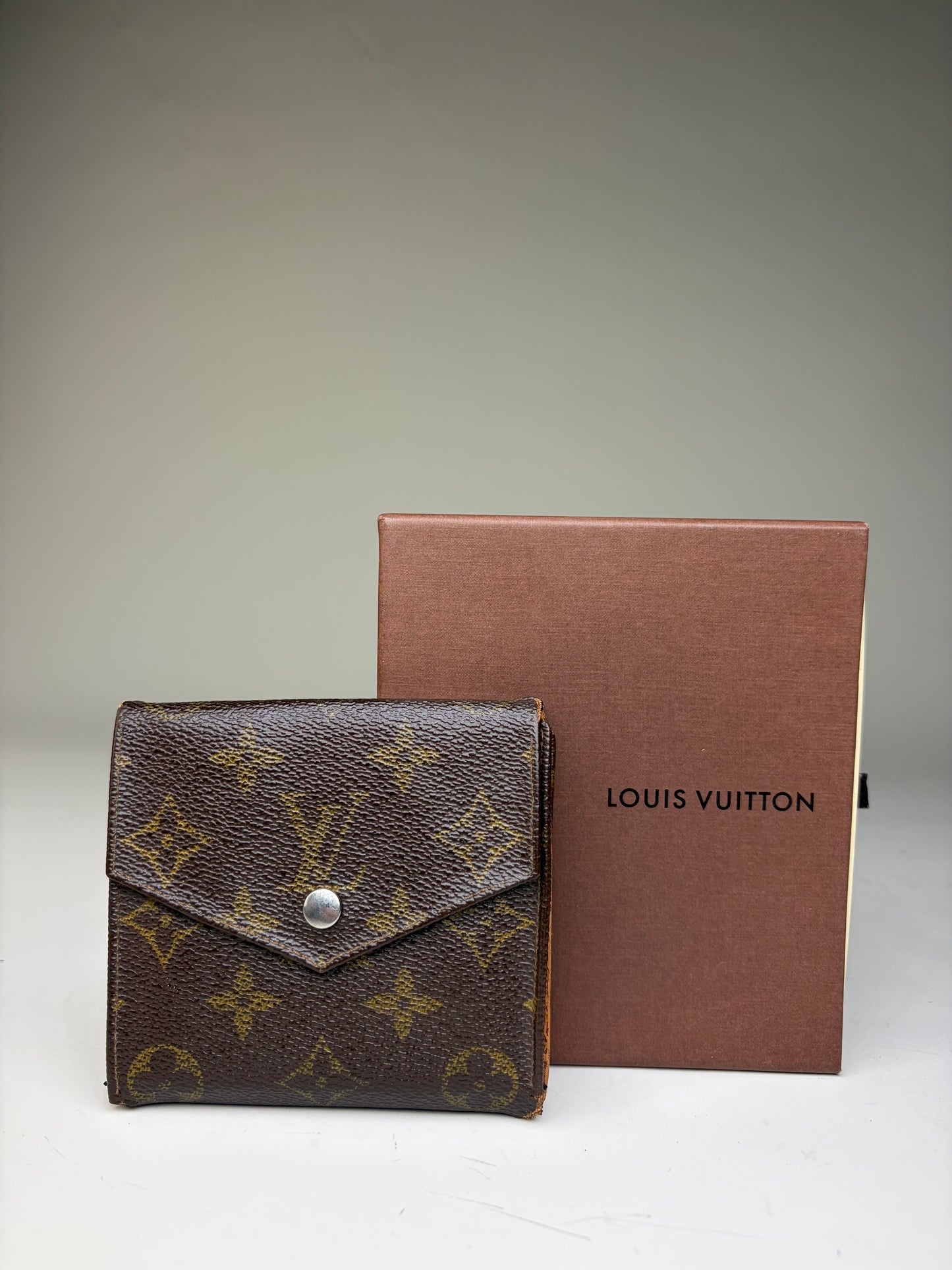 Vintage Louis Vuitton Monogram Canvas Bifold Wallet Brown
