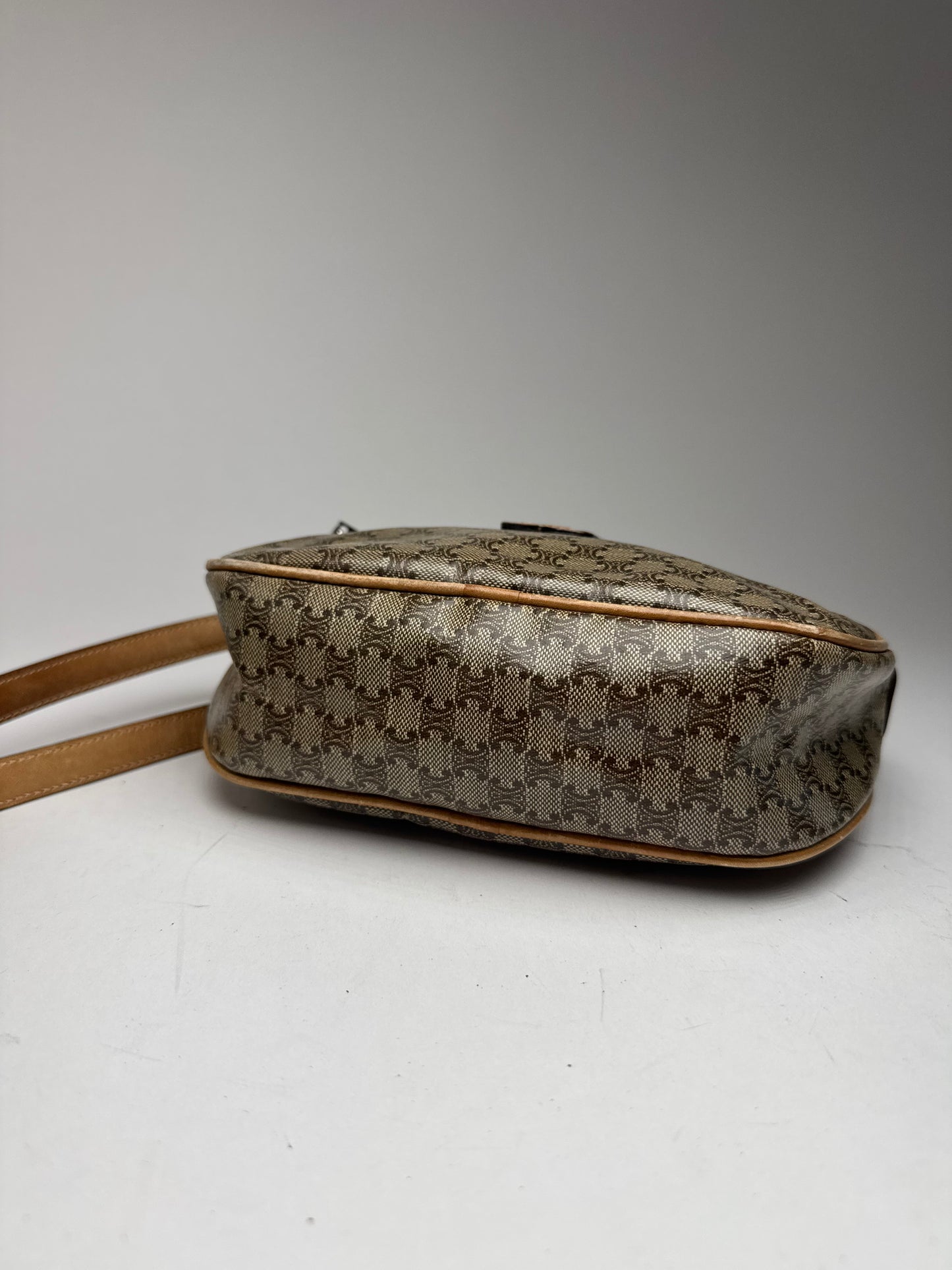 Vintage Celine patent leather crossbody Bag khaki Brown Triomphe