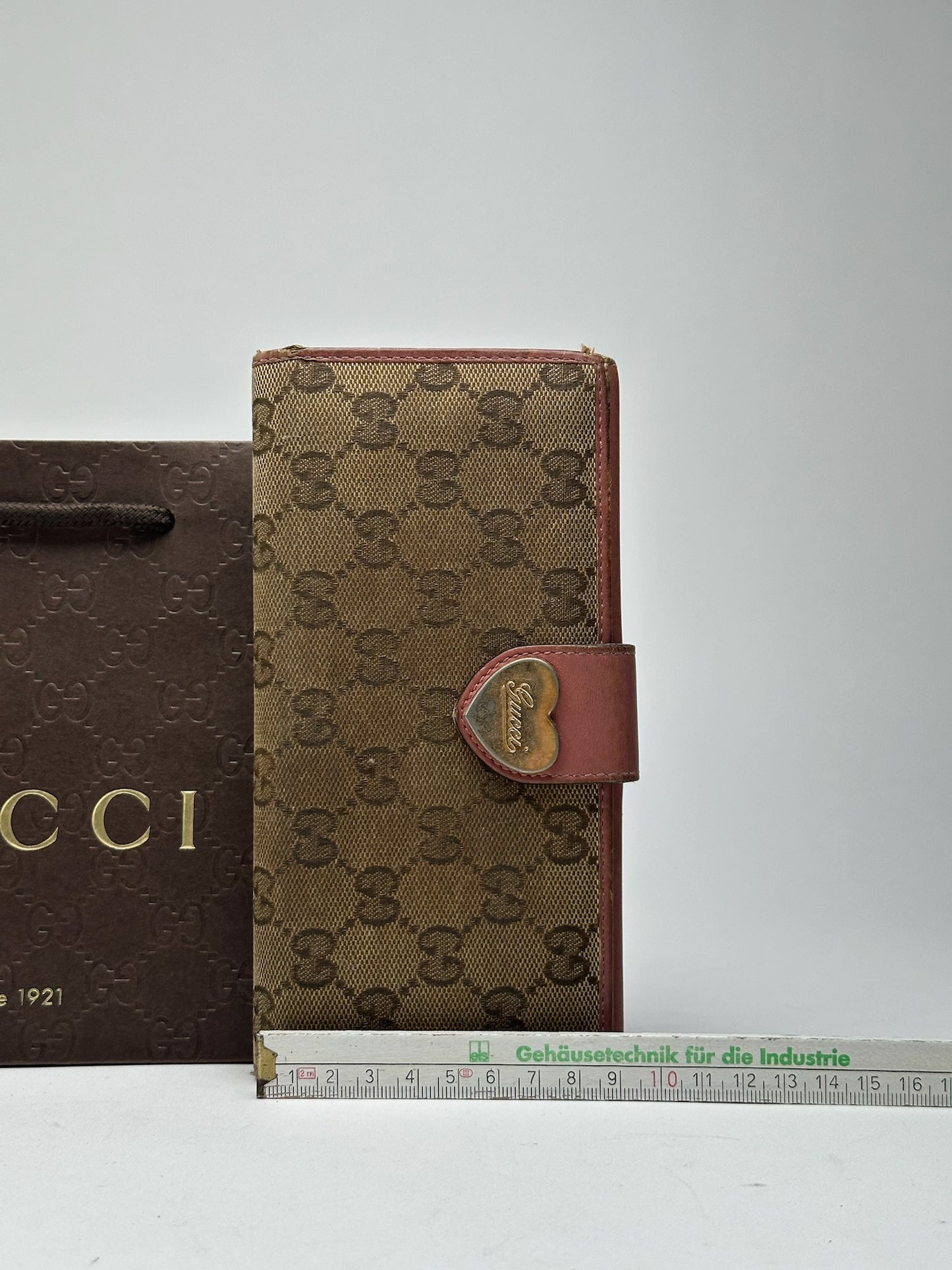 Vintage Gucci Monogram Lether wallet beige pink