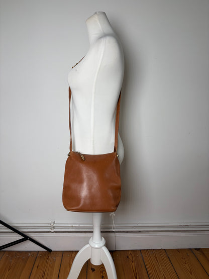 Vintage Gucci Smooth Leather Flap Crossbody Bag Brown Gold