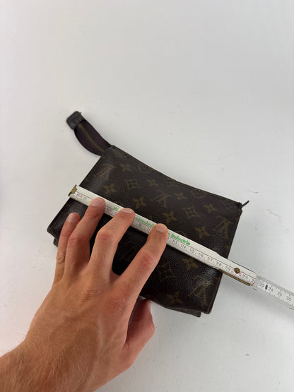 Vintage Louis Vuitton Monogram Leather Clutch brown