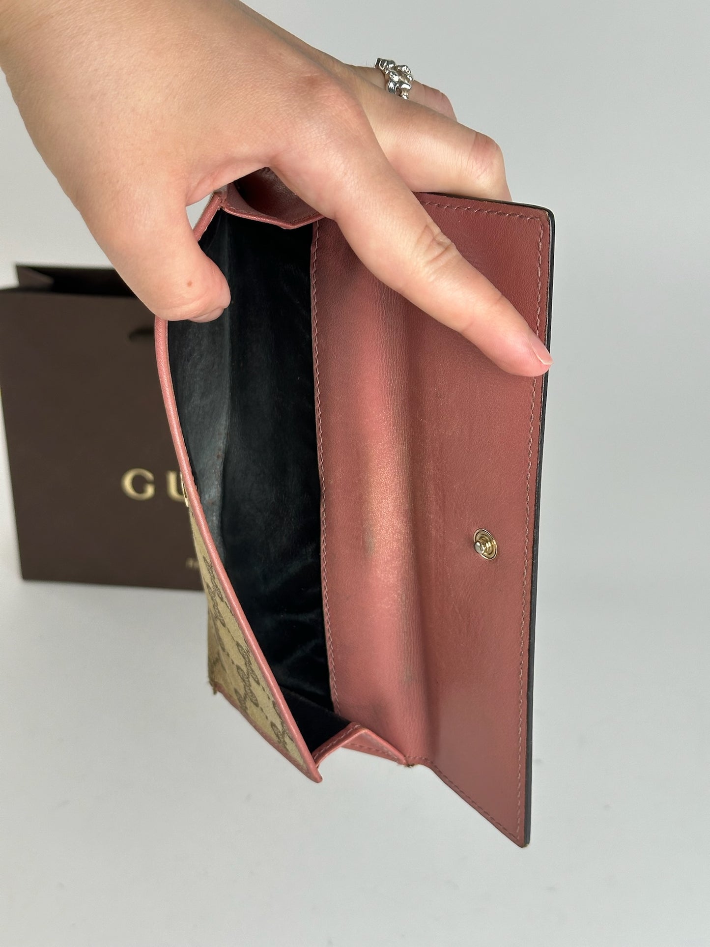 Vintage Gucci Monogram Lether wallet beige pink