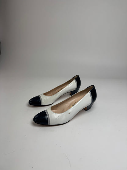 Vintage Salvatore Ferragamo Leather Pumps Navy White