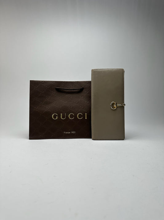 Vintage Gucci Horsebit Patent Leather Wallet beige