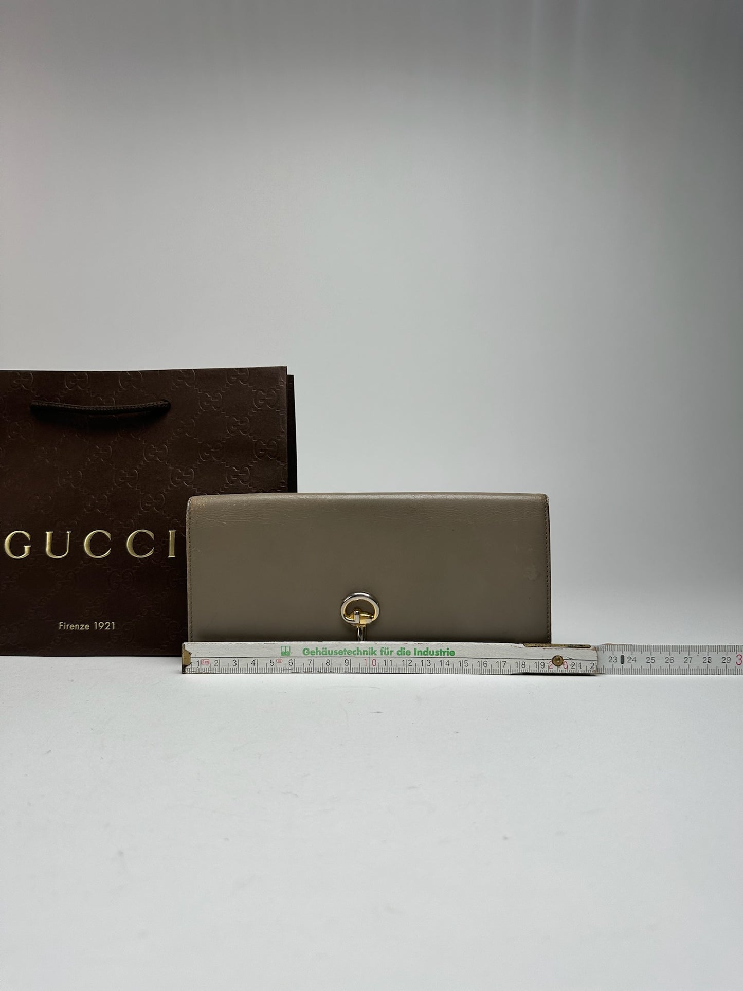 Vintage Gucci Horsebit Patent Leather Wallet beige