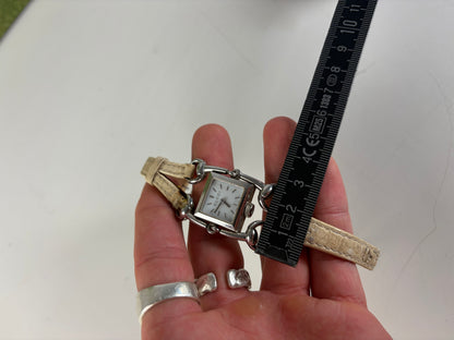 Vintage Gucci Signora Crocodile Strap Watch Beige Cream
