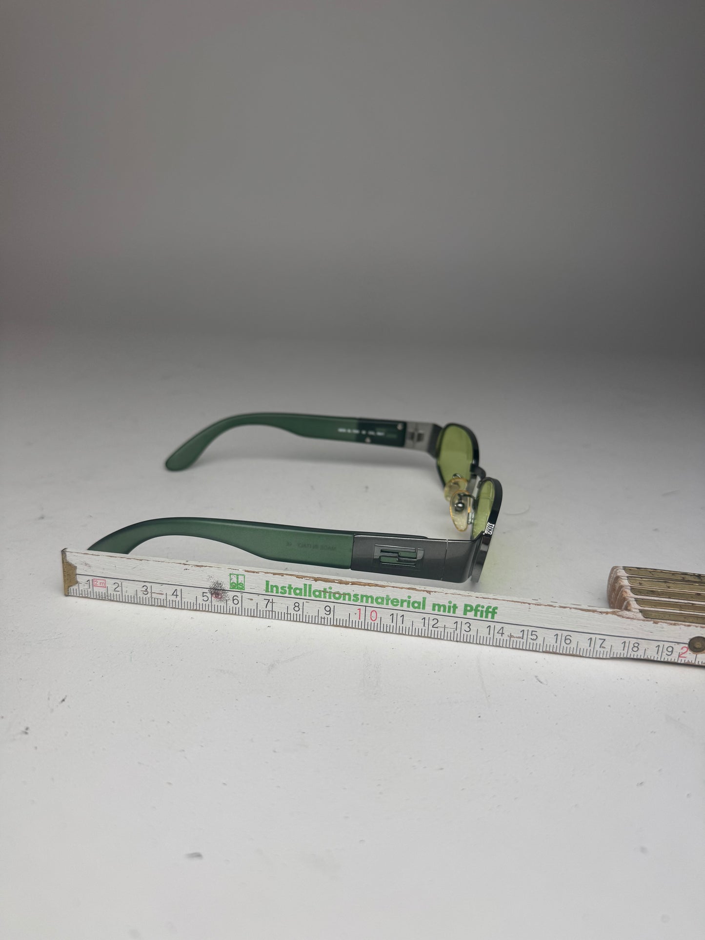 Lunettes de soleil rétro vintage Fendi Roma vertes