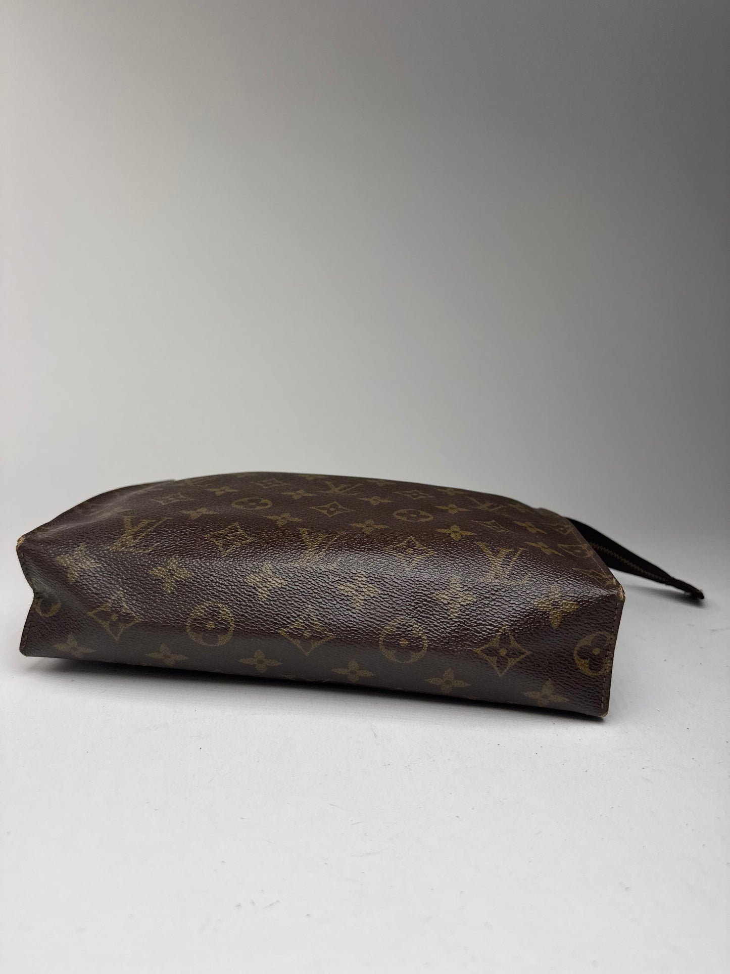 Vintage Louis Vuitton Monogram leather clutch brown