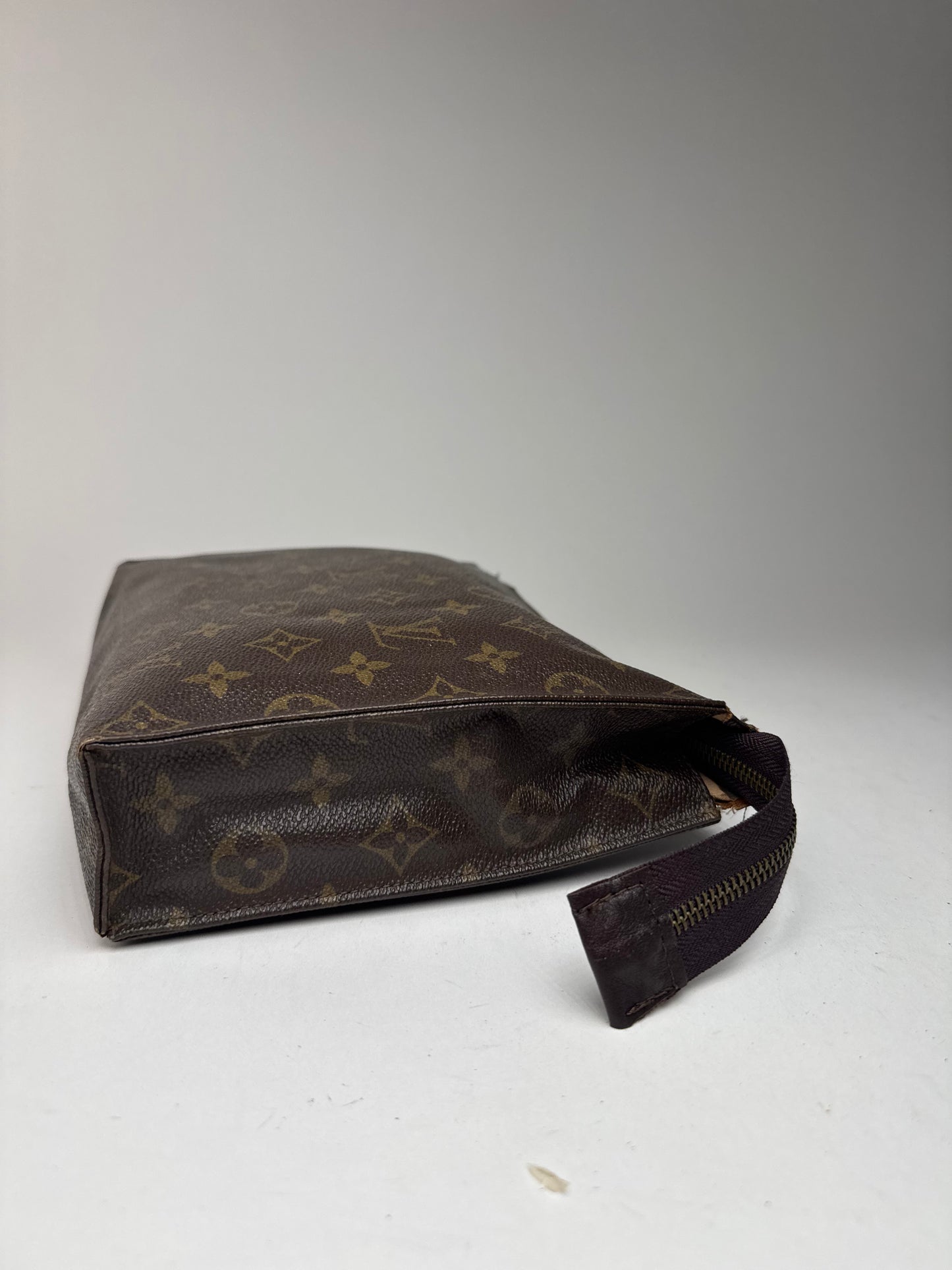 Vintage Louis Vuitton Monogram leather clutch brown