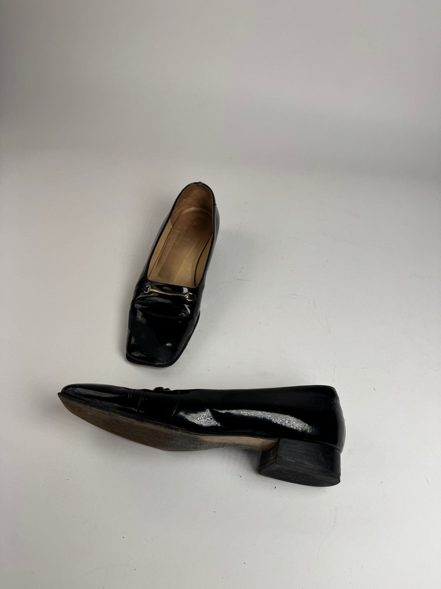Vintage Gucci Patent Leather Pumps Black 39