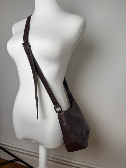 Sac vintage en cuir marron Issey Miyake