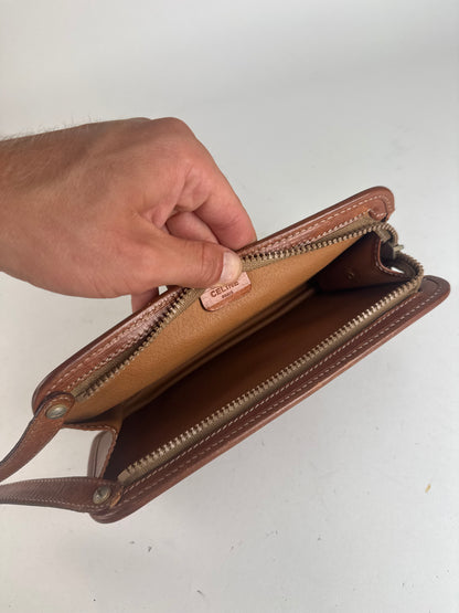 Pochette vintage en cuir monogramme Triomphe de Céline Paris marron