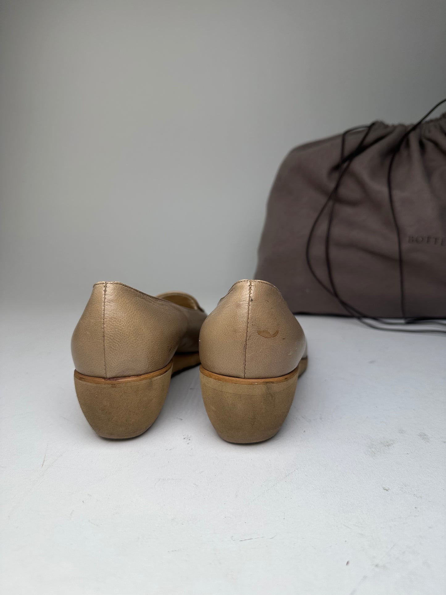 Vintage Bottega Veneta Leather Loafers Beige EU36.5 Woven