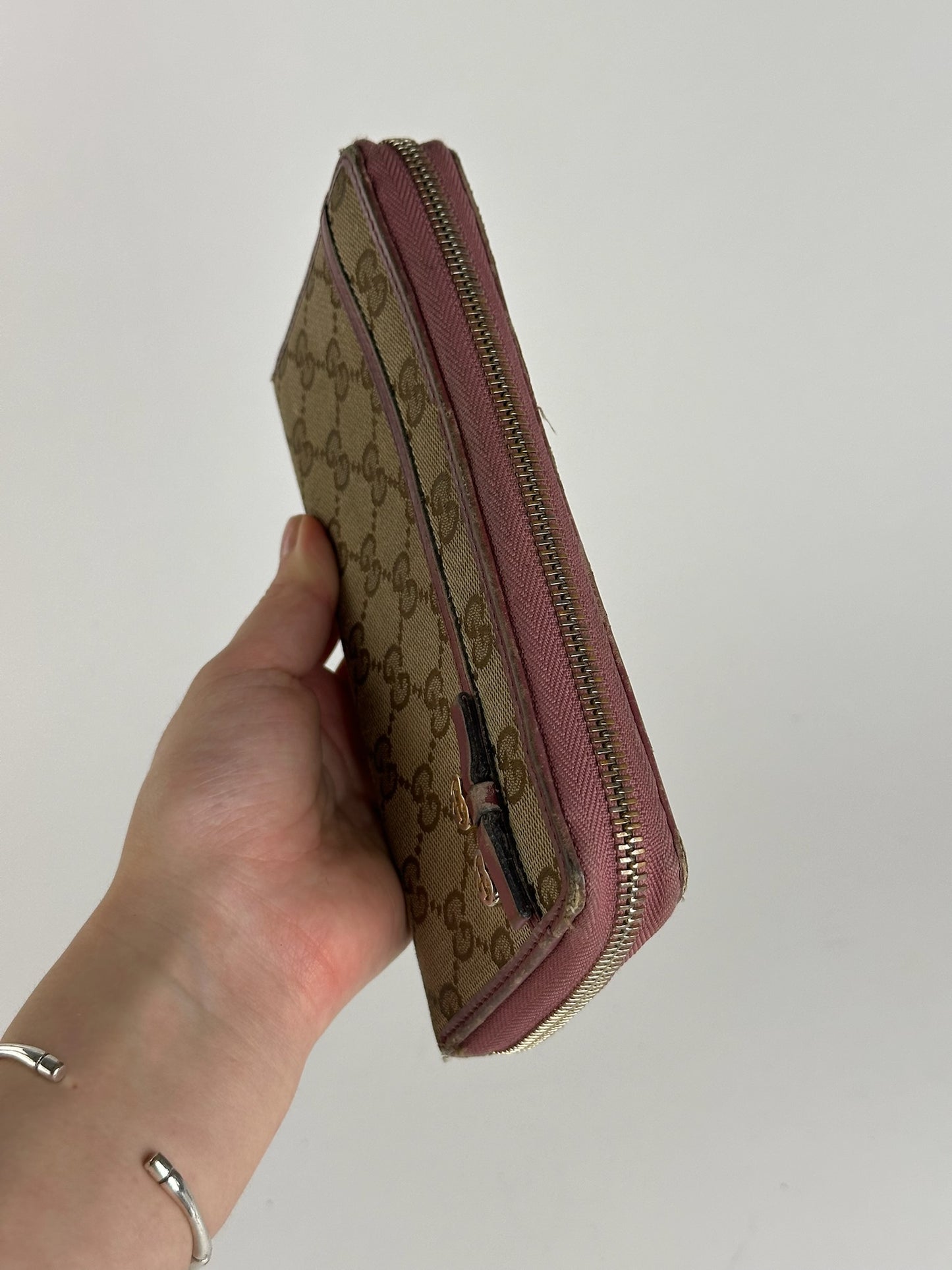 Portefeuille Gucci Monogram vintage beige rose