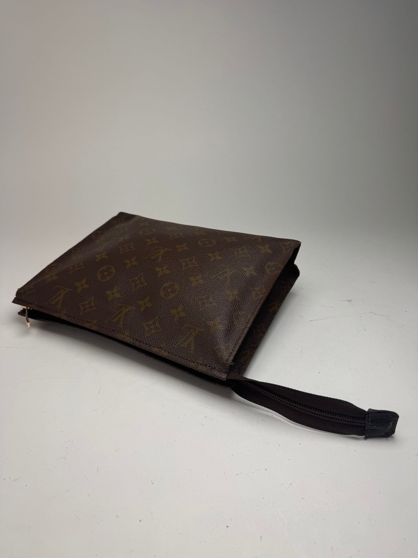 Vintage Louis Vuitton Monogram Leather clutch brown