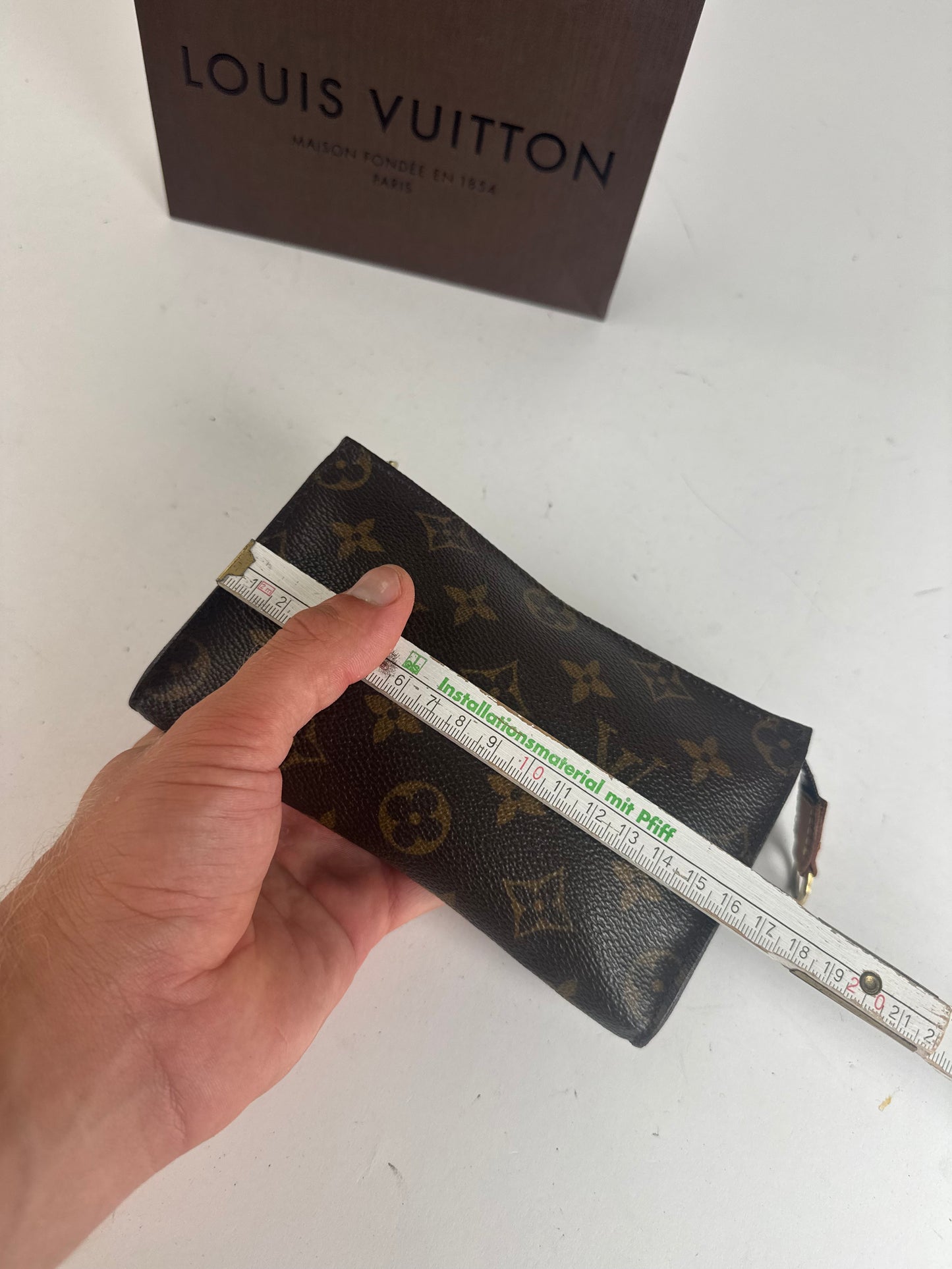 Pochette vintage Louis Vuitton en cuir Monogram marron