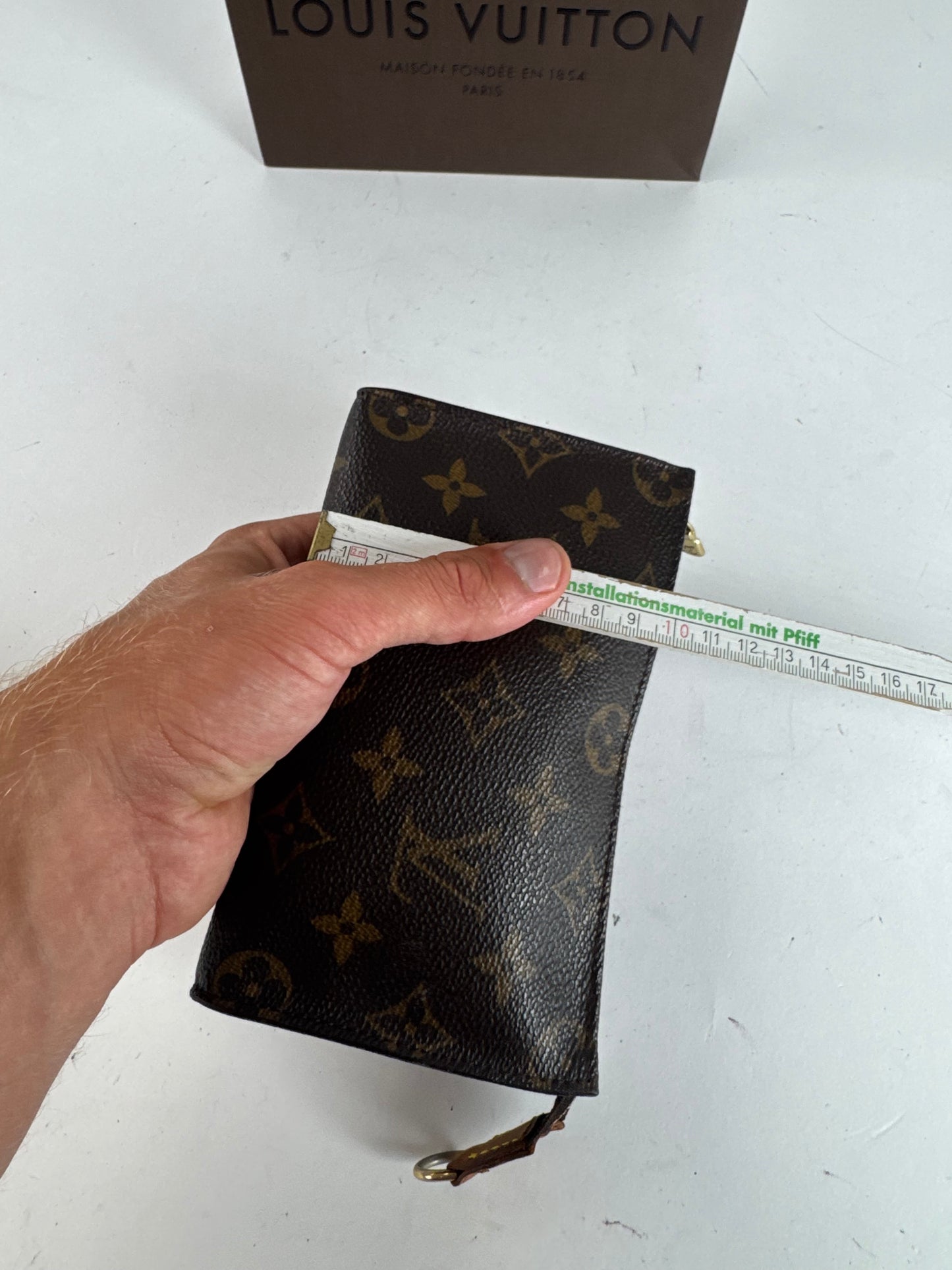 Pochette vintage Louis Vuitton en cuir Monogram marron