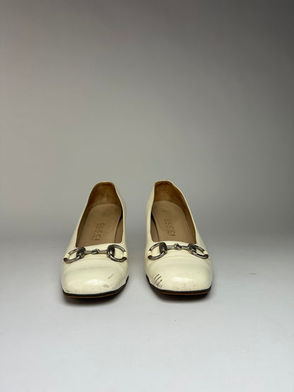 Vintage Gucci Patent Leather Heeled Pumps Late 1990s Ivory EU37.5