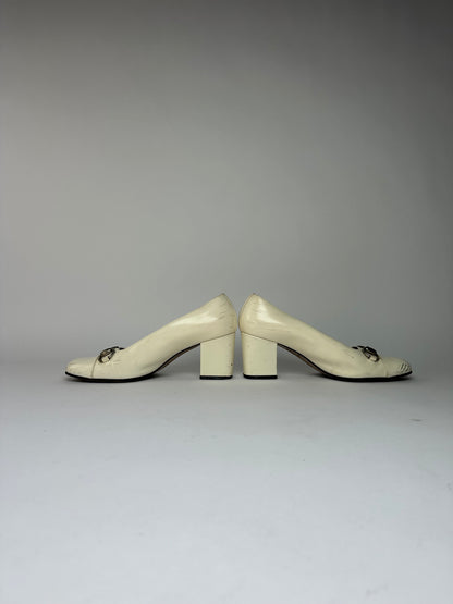 Vintage Gucci Patent Leather Heeled Pumps Late 1990s Ivory EU37.5