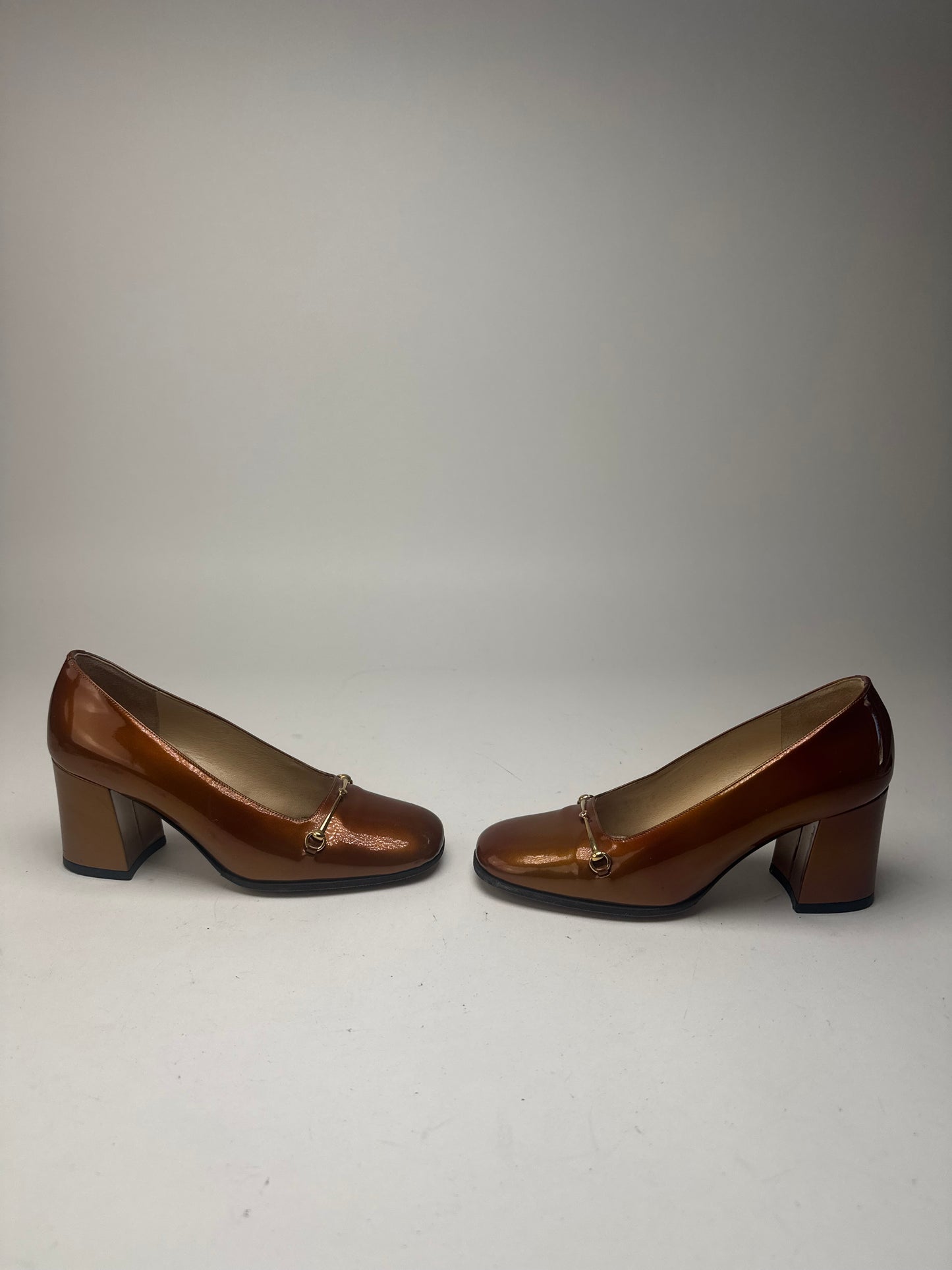 Vintage Gucci Patent Leather horsebit Pumps Brown