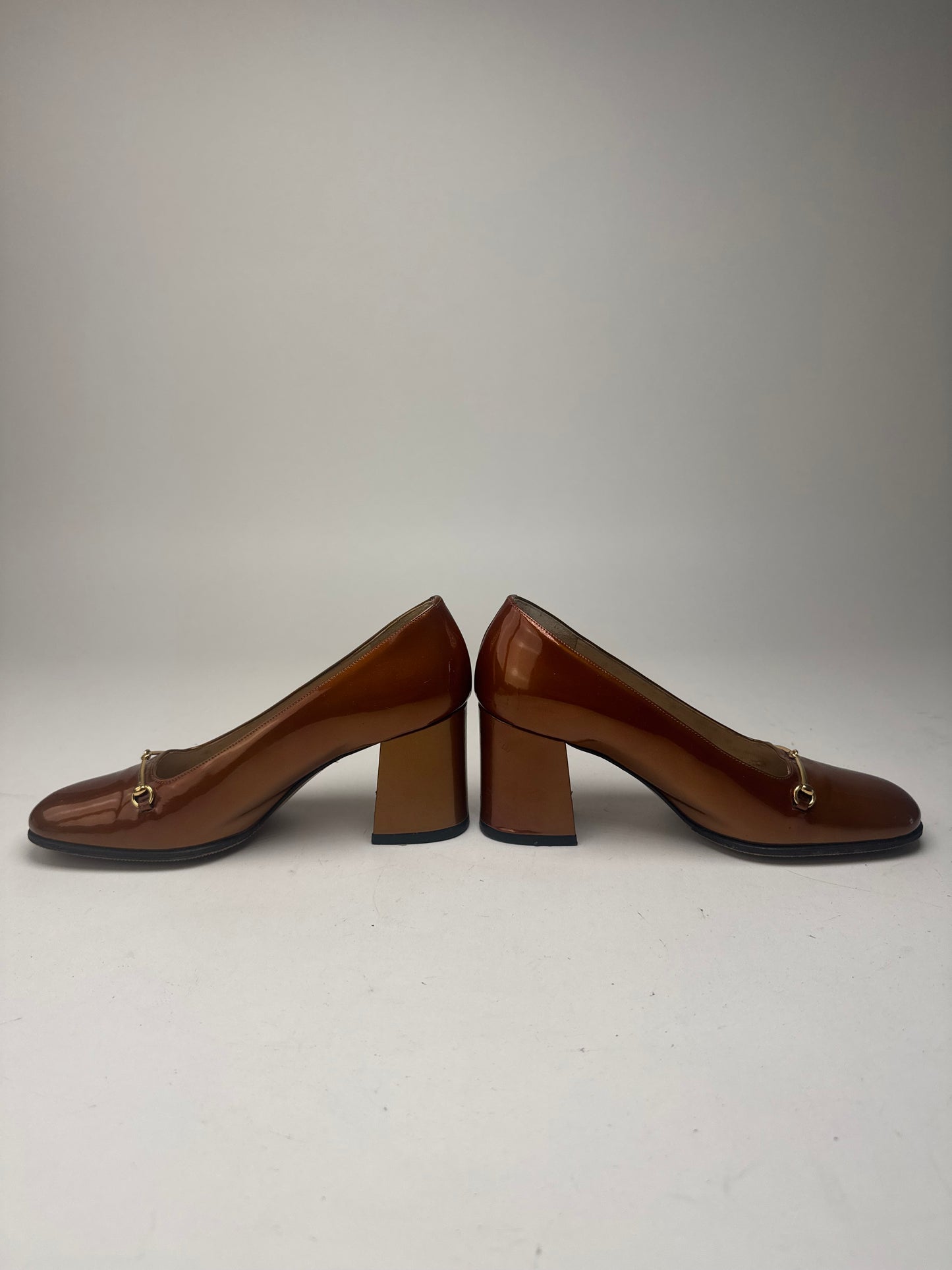 Vintage Gucci Patent Leather horsebit Pumps Brown