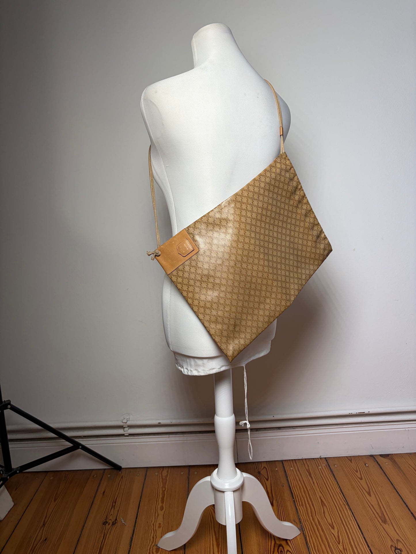 Vintage Celine Canvas Clutch Bag Gold-Tone Clasp Beige Gold
