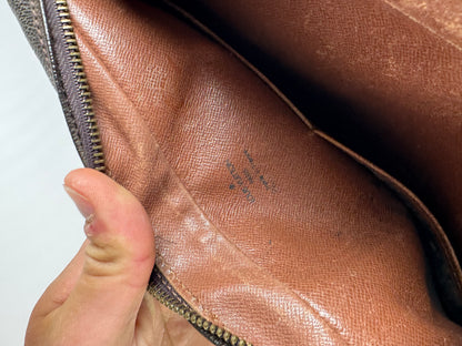 Pochette vintage Louis Vuitton en cuir Monogram marron