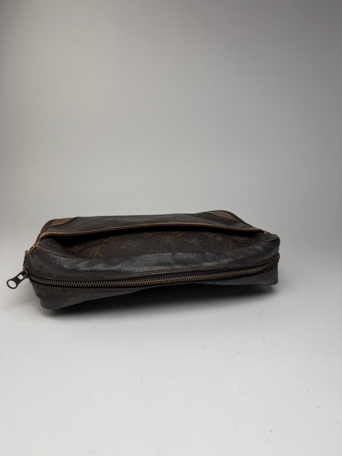 Pochette vintage Louis Vuitton en cuir Monogram marron