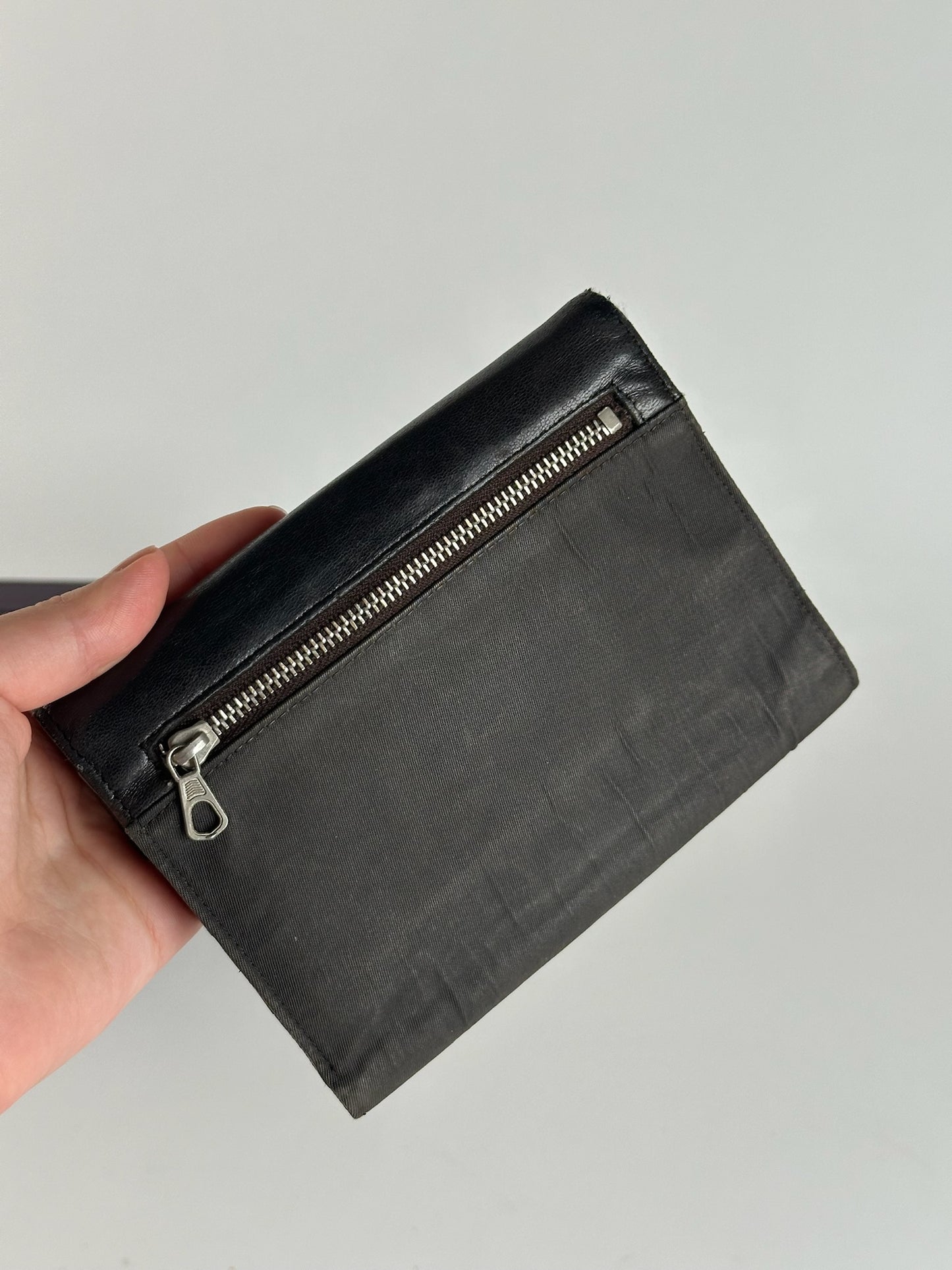 Portefeuille Prada vintage en cuir noir