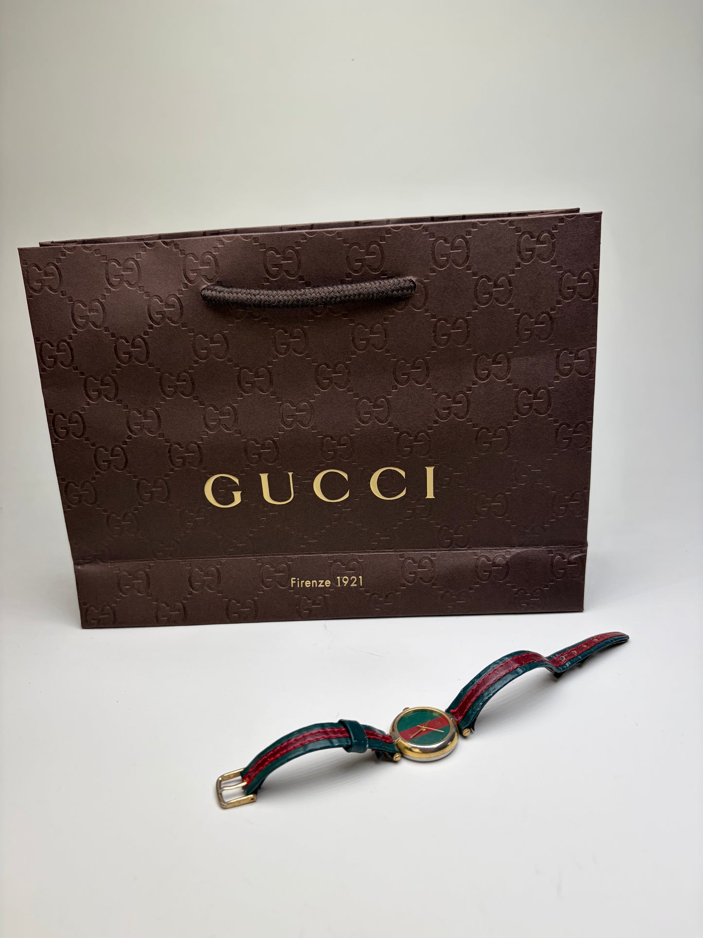 Vintage Gucci Leather Strap Watch Green Red Gold-Tone Damaged