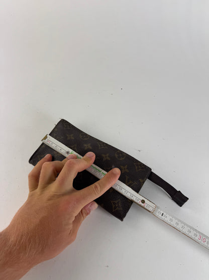 Pochette vintage Louis Vuitton en cuir monogramme marron